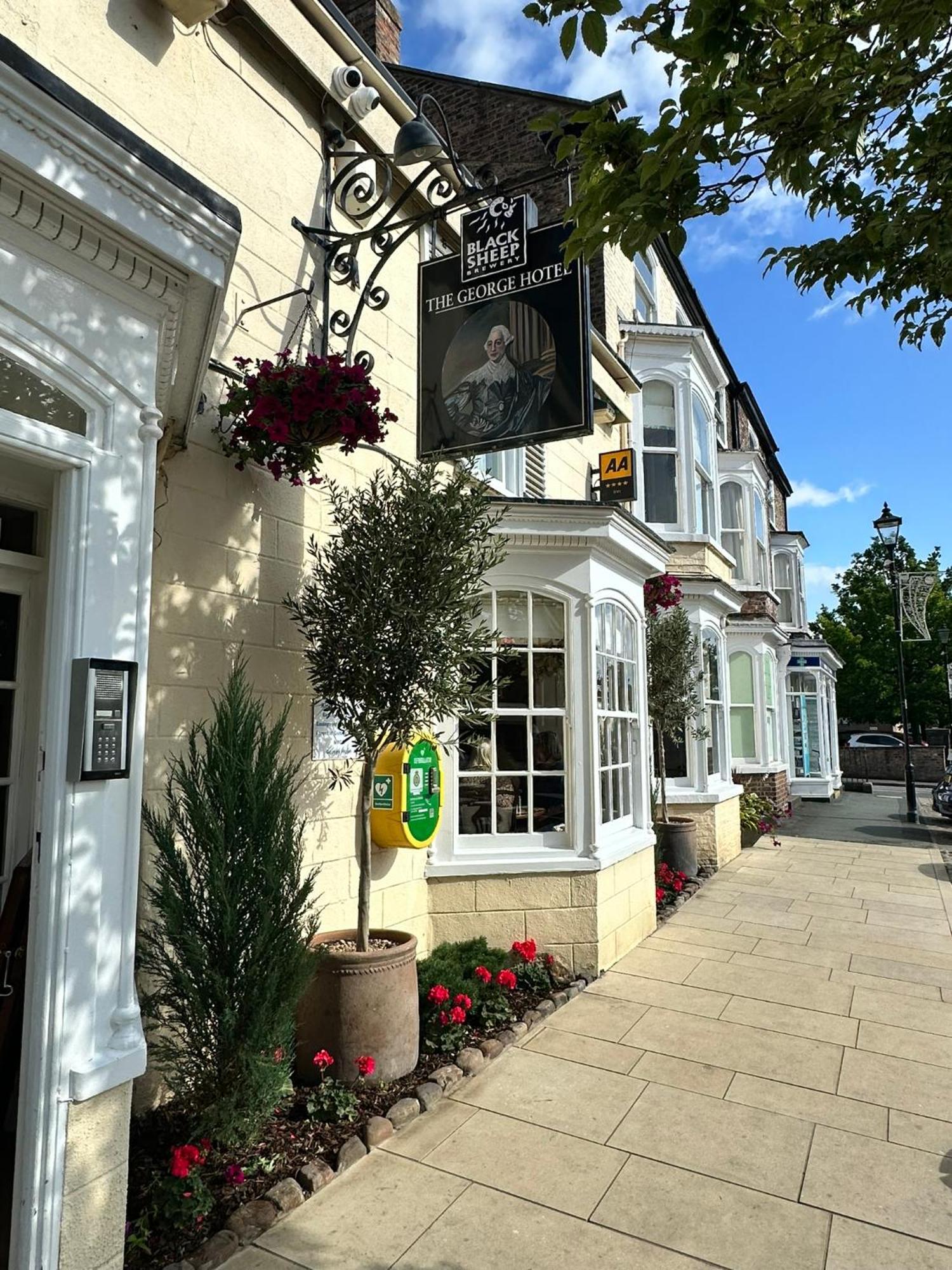 The George Hotel Easingwold Buitenkant foto